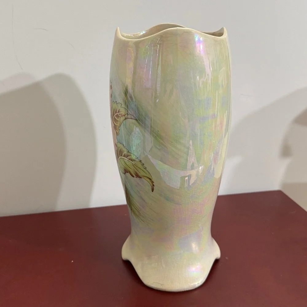 VTG ROYAL WINTON GRIMWADES ENGLAND PINK FLORAL FOOTED VASE IRIDESCENT LUSTREWARE